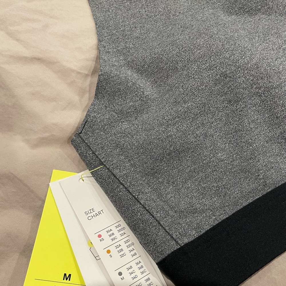 New sports bras - Picture 2 of 3